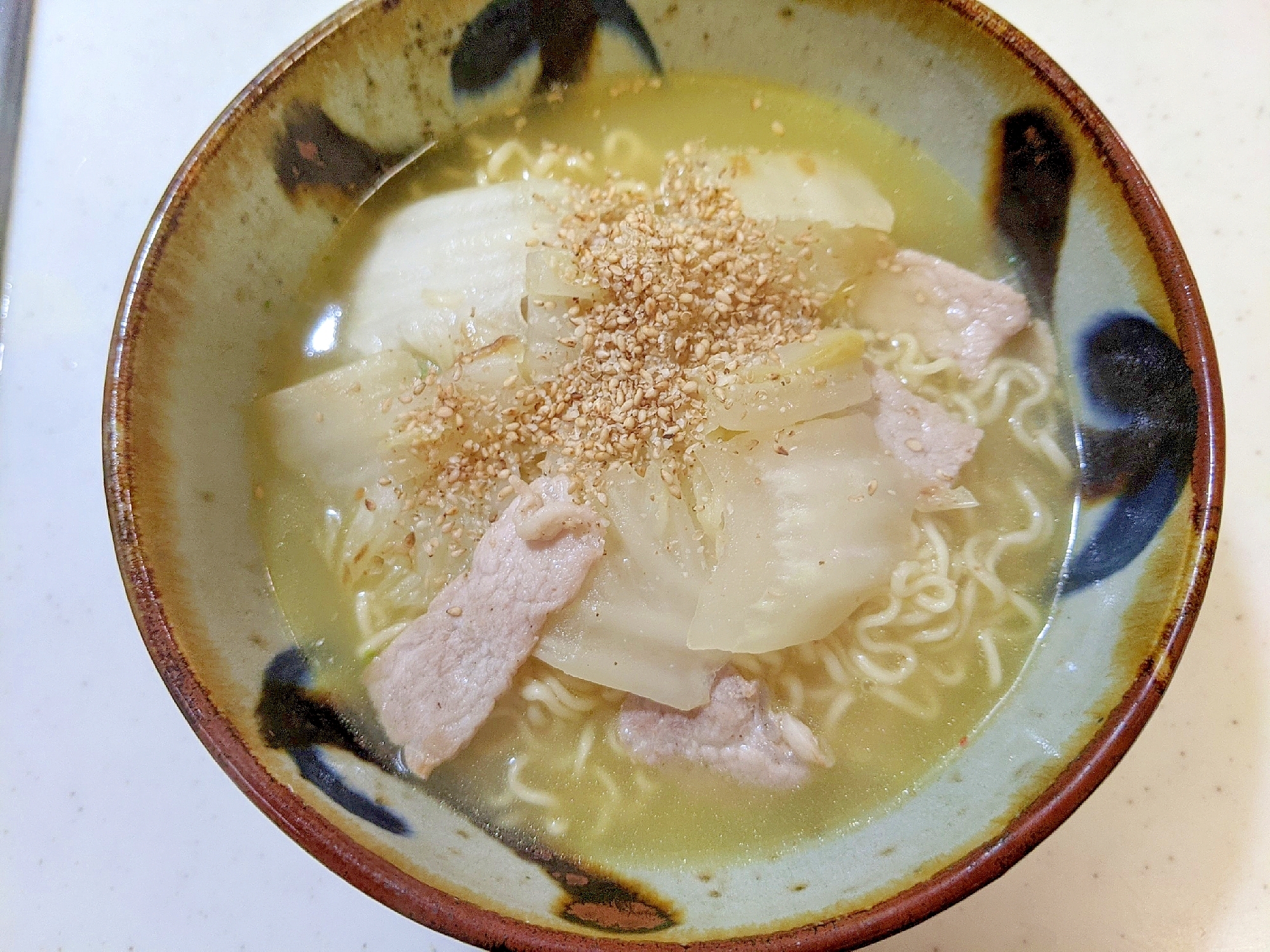 白菜と豚肉の塩ラーメン