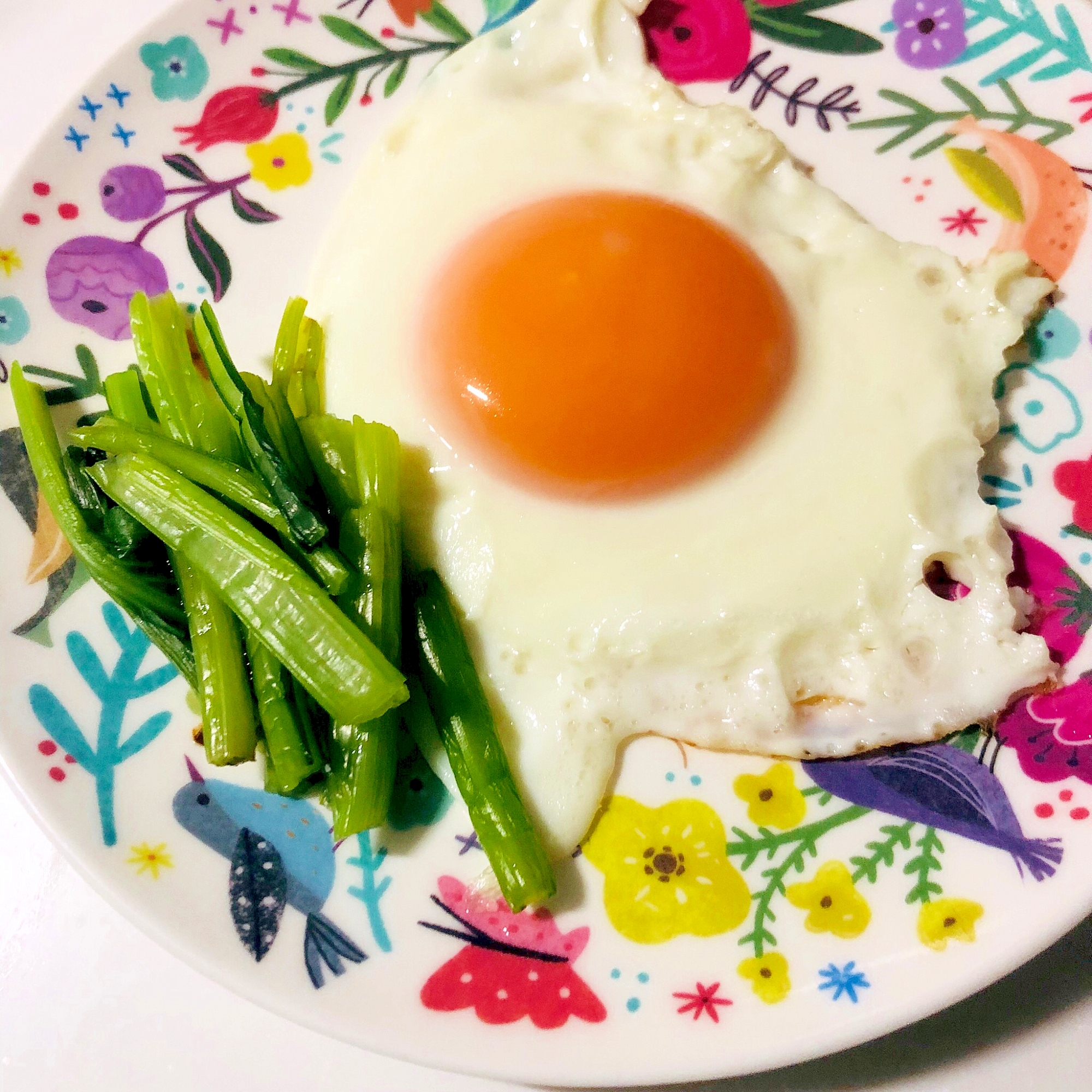 目玉焼きと小松菜焼き