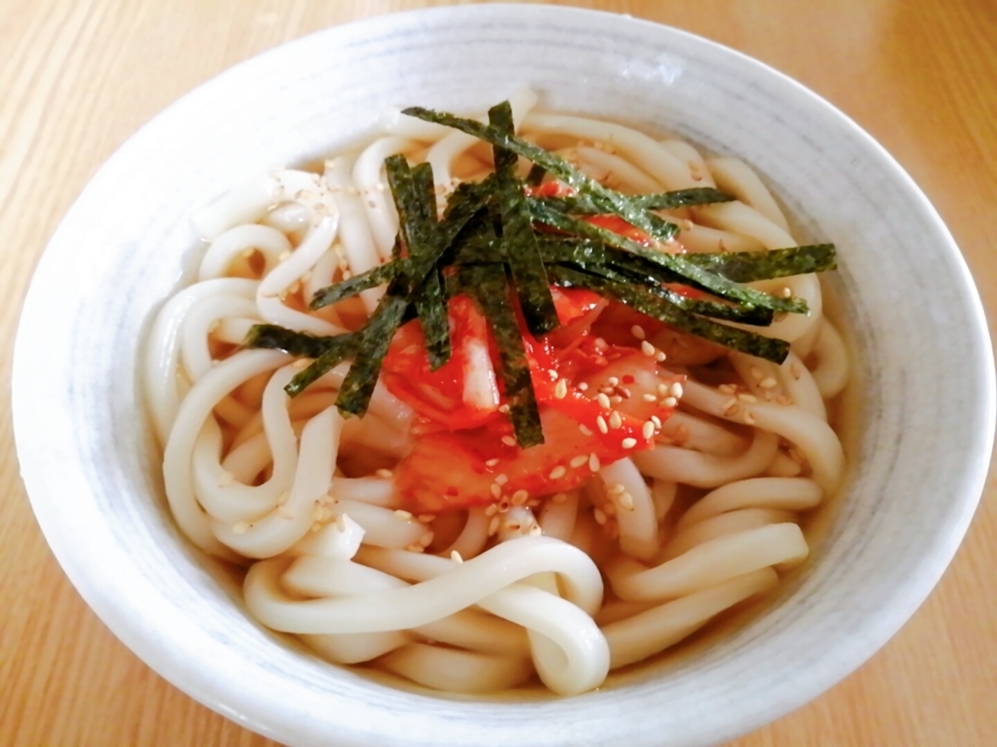 キムチとごまの温うどん