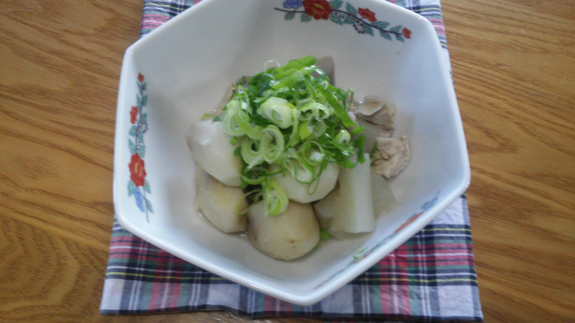 いつもと違う味! 鶏むね肉と根菜のさっぱり煮