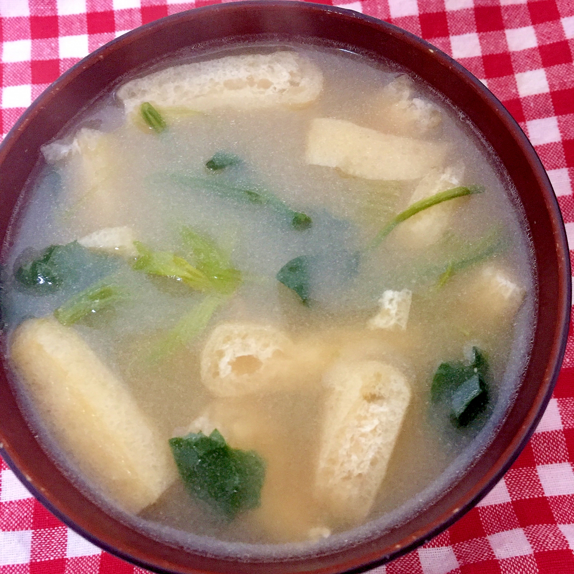 油揚げとほうれん草と豆腐の味噌汁☆