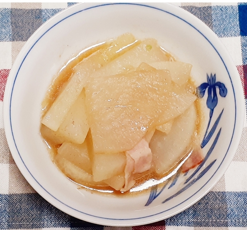 大根とベーコンのコンソメ煮