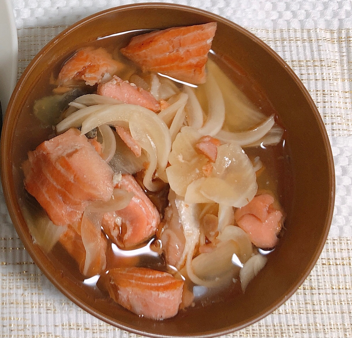 鮭と玉ねぎの酢醤油漬け