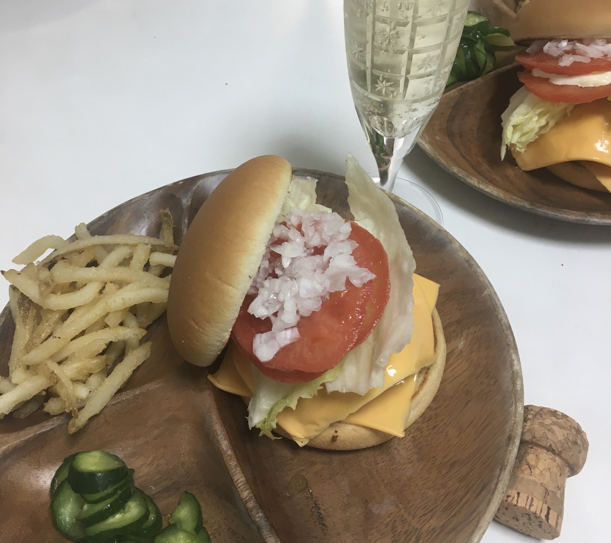 子どもと作る休日ランチ！ダブルチーズハンバーガー