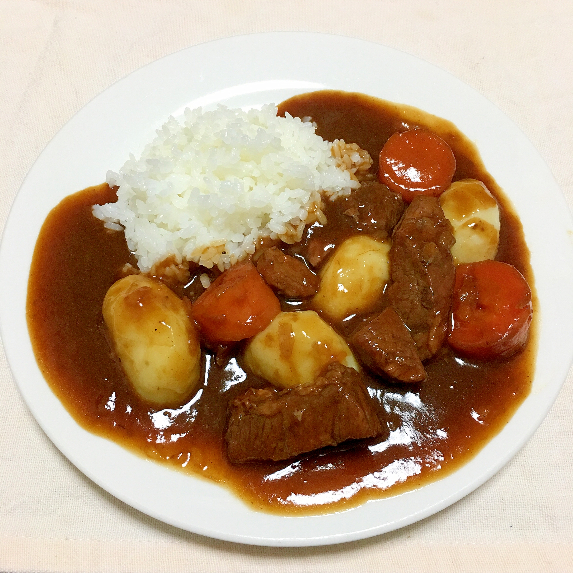 ゴロゴロ牛肉のレンチンじゃが芋ビーフシチュー♡