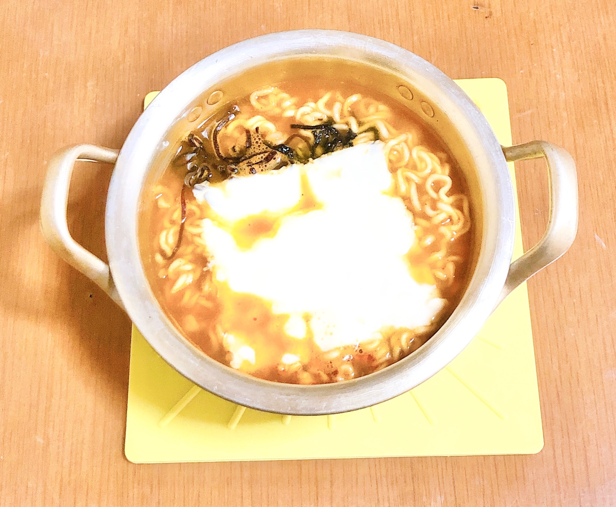 簡単⭐塩昆布とチーズ入り辛ラーメン