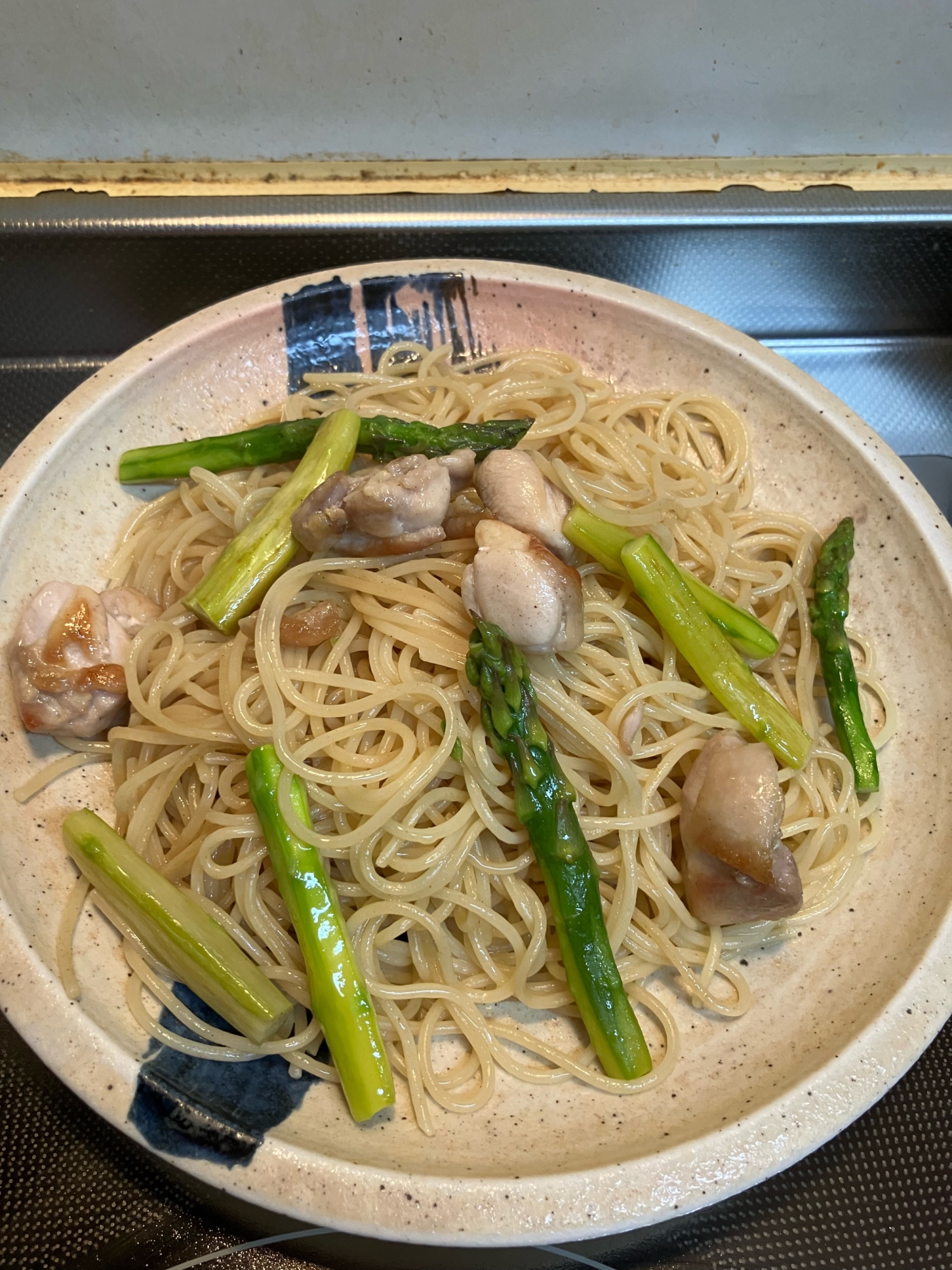 鶏肉とアスパラガスの和風バター醤油パスタ^_^