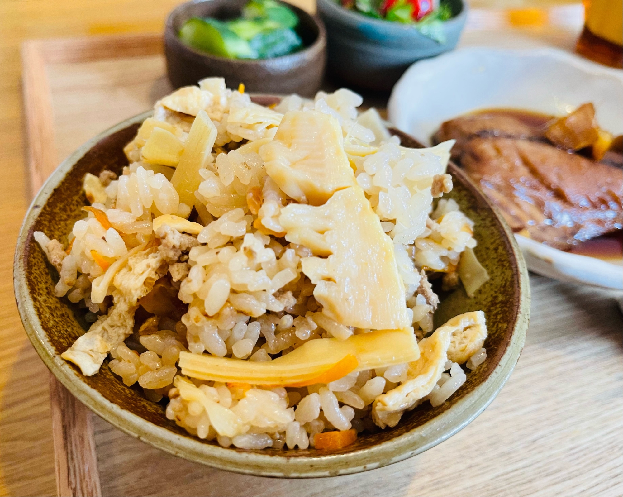 旬を味わう！筍と鶏（ or 豚）の炊き込みご飯
