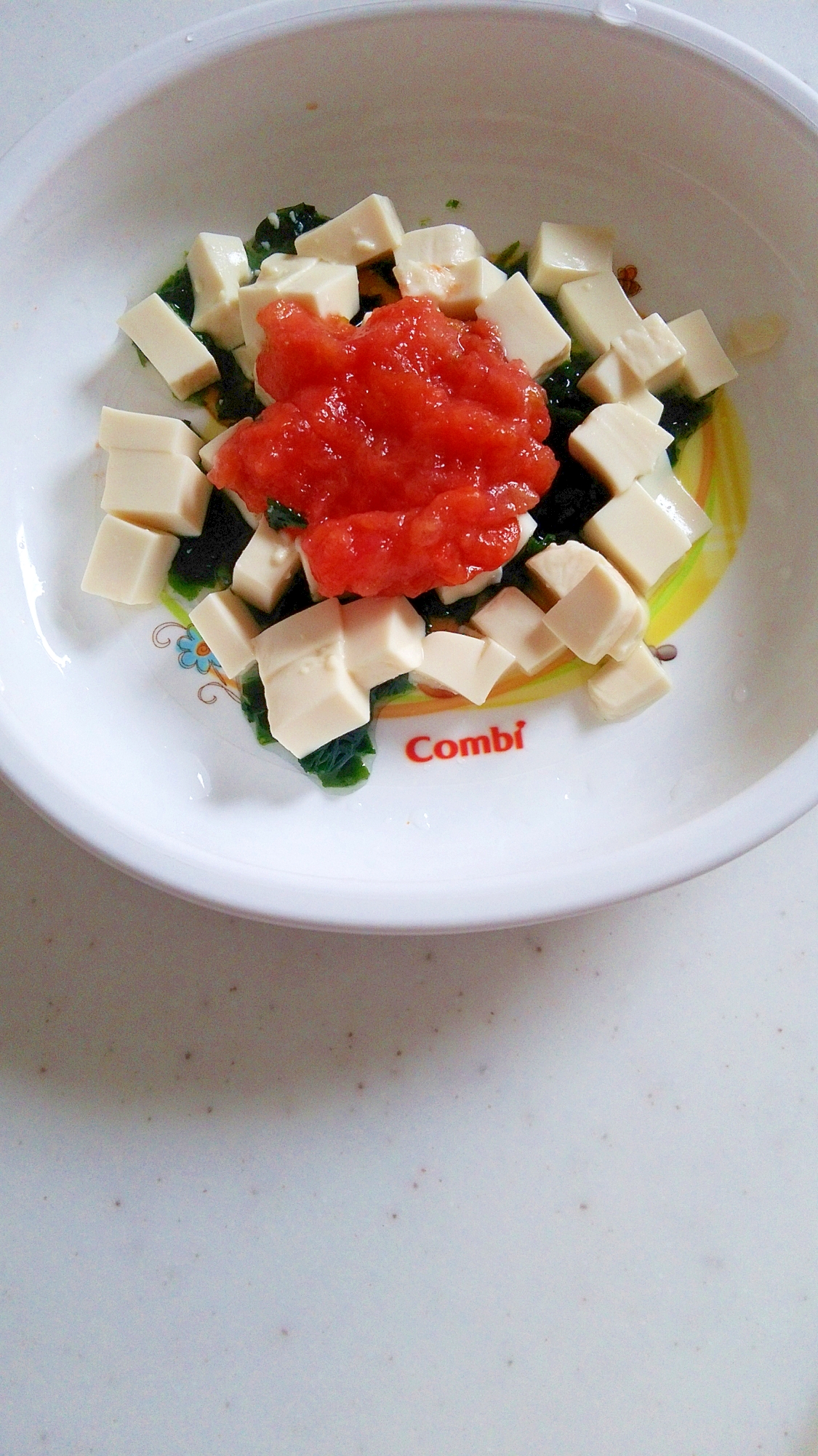 離乳食☆わかめとトマトと豆腐のサラダ