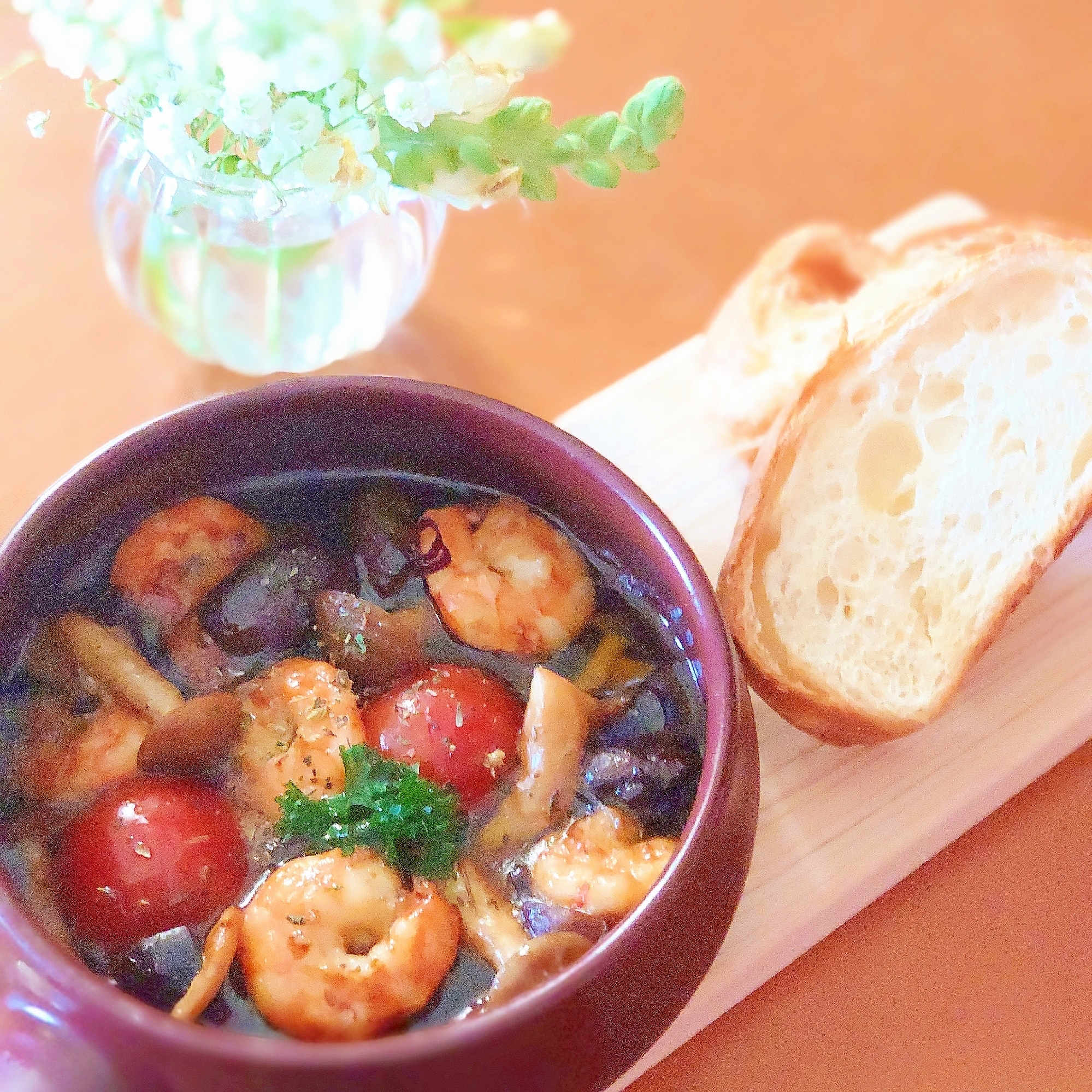 エビと2種のきのこのアヒージョꕤ୭*