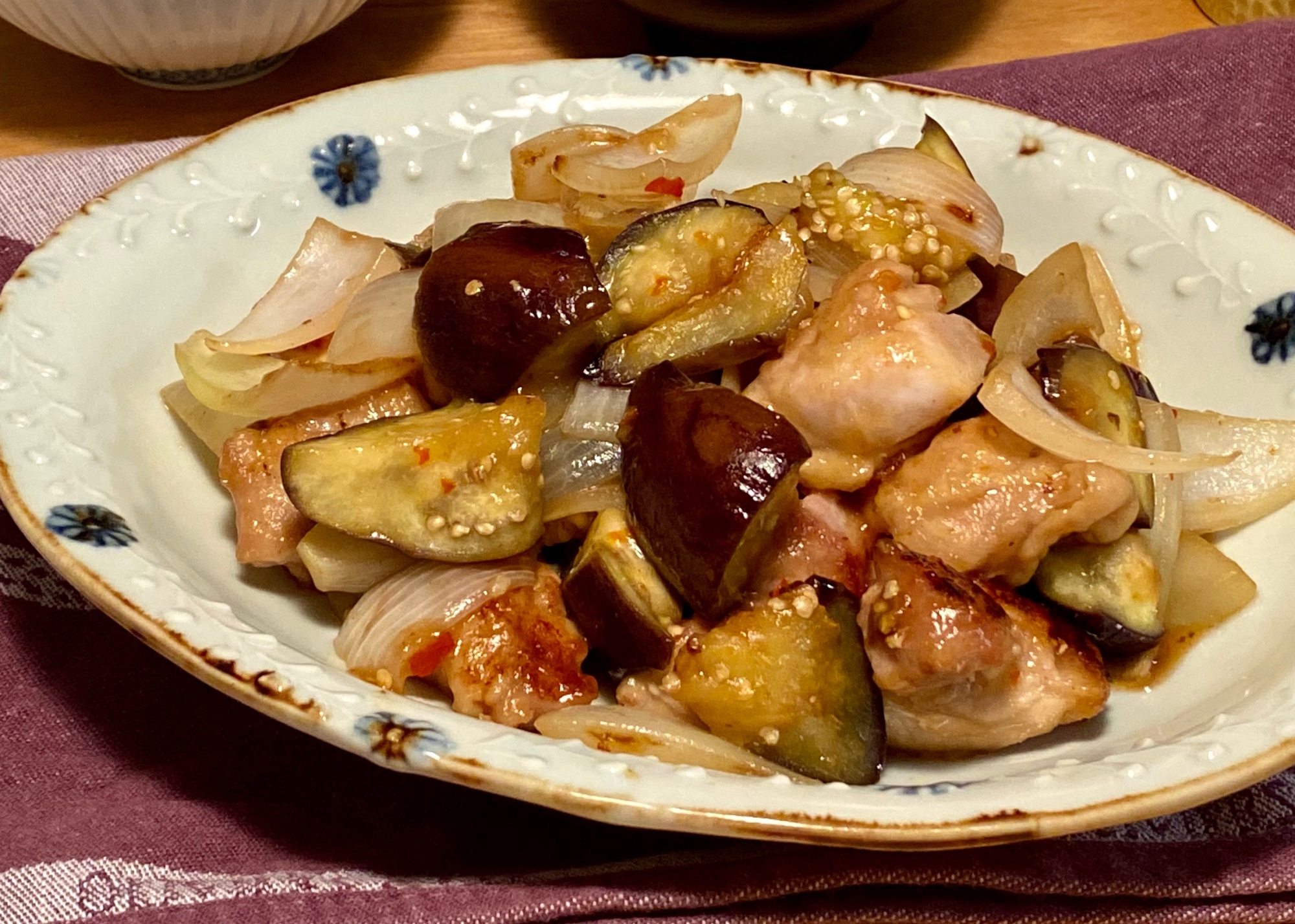 鶏肉となすのスイートチリソース炒め