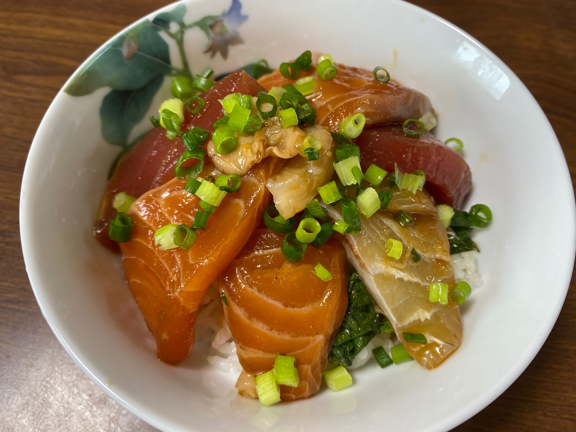 刺身の残りで簡単漬け丼☆