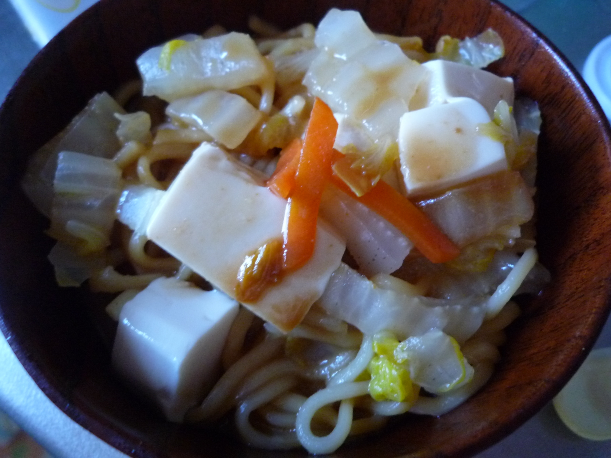 インスタント袋めんで煮込みラーメン