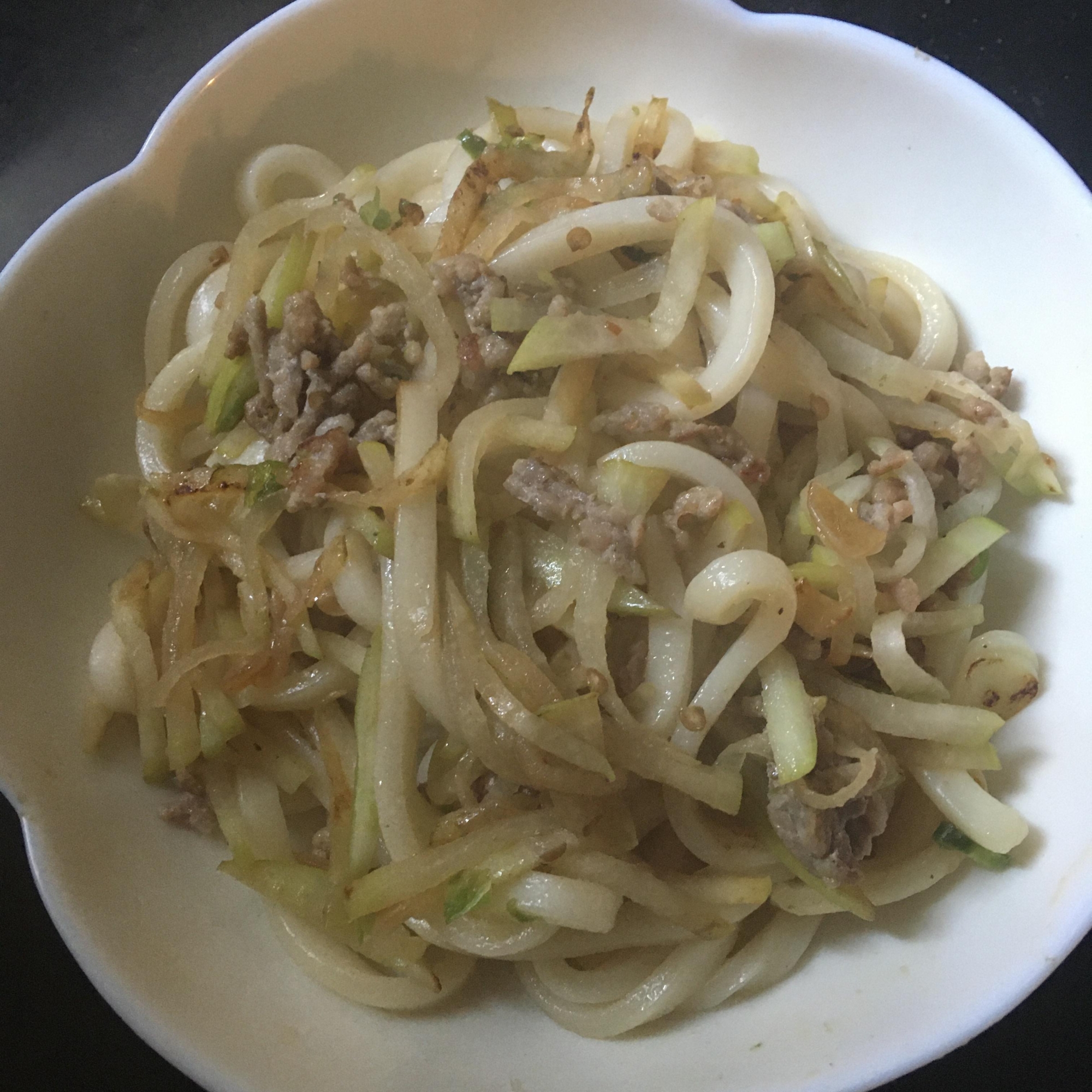 大根、にんにく、唐辛子、豚肉ペペロンチーノ焼うどん
