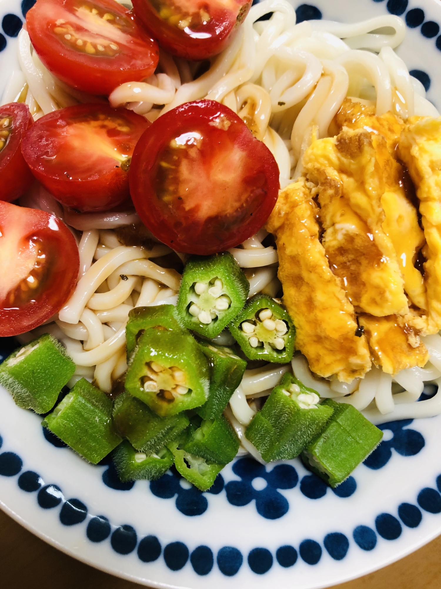 ☆オリーブトマトつゆのぶっかけうどん☆