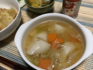 生姜風味の水餃子スープ