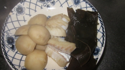 地物の甘塩タラと里芋の京風煮物