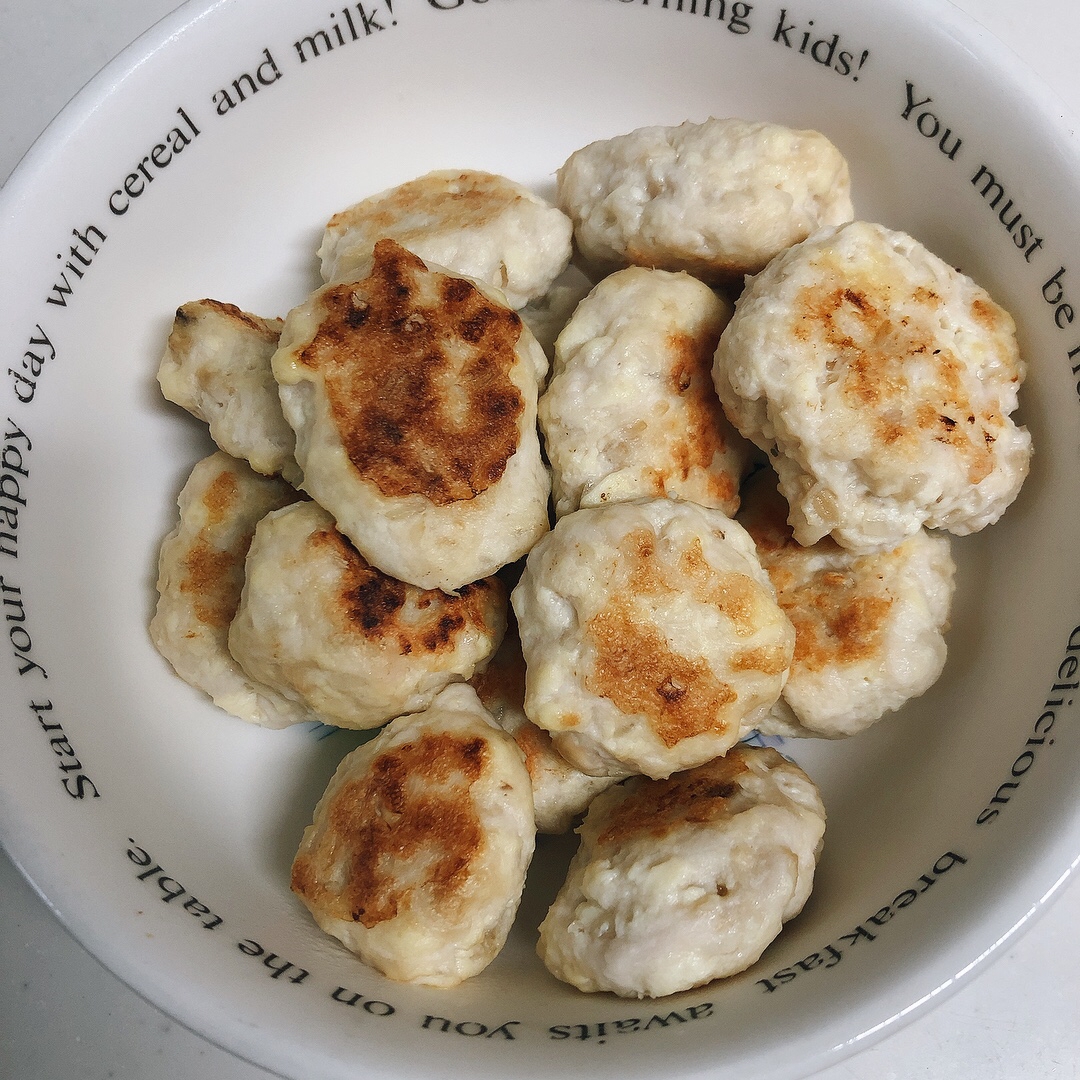 離乳食完了期から♪揚げないふわふわチキンナゲット