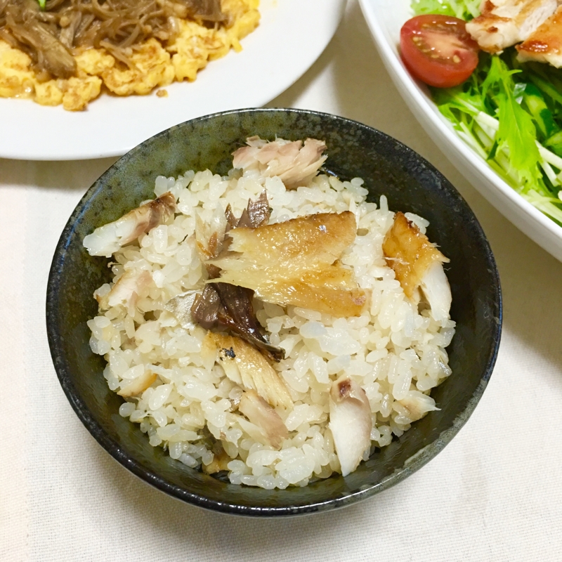 麺つゆで超簡単！旨みたっぷり鯵のひらき飯♡