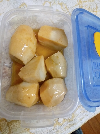 冷凍里芋のバター醤油炒め