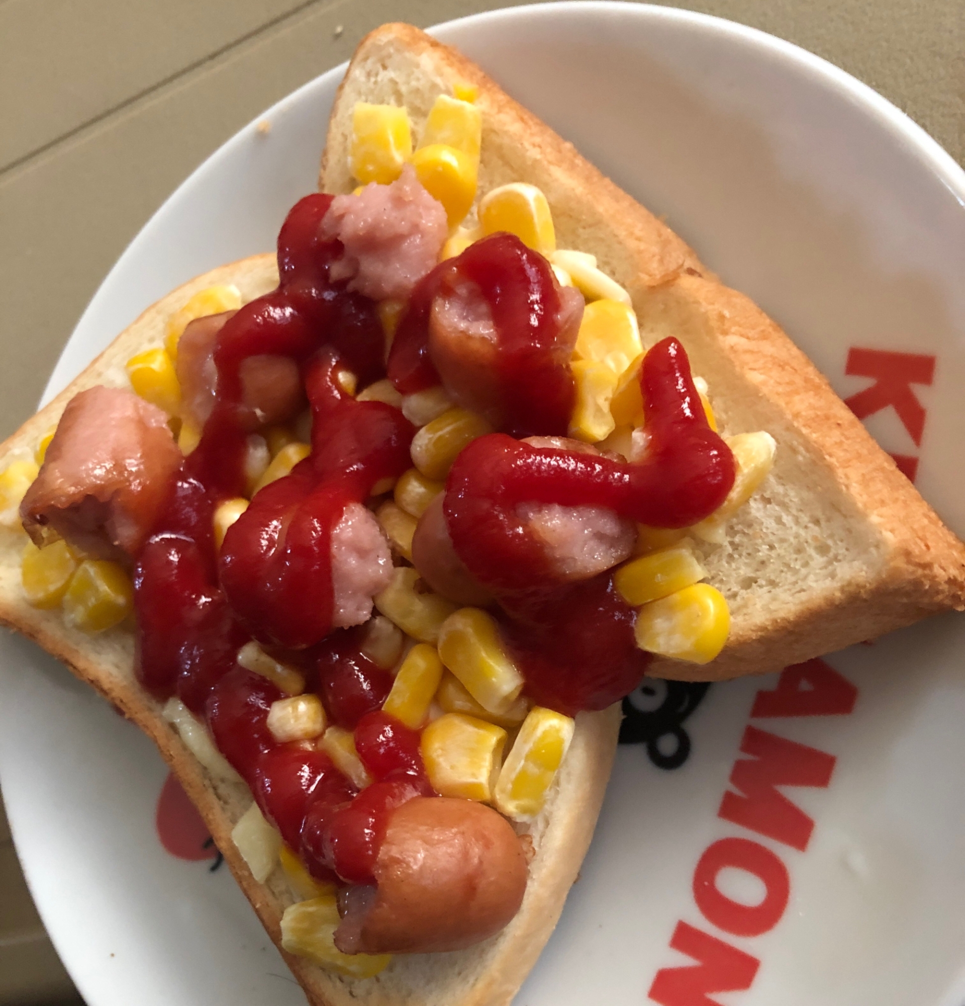 キャンプ朝ごはんに コーンウィンナーチーズトースト レシピ 作り方 By りんりんりん 楽天レシピ