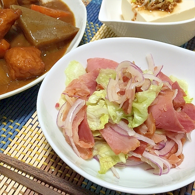 ハム屋のチャーシュー華やかく！フライパンで温サラダ