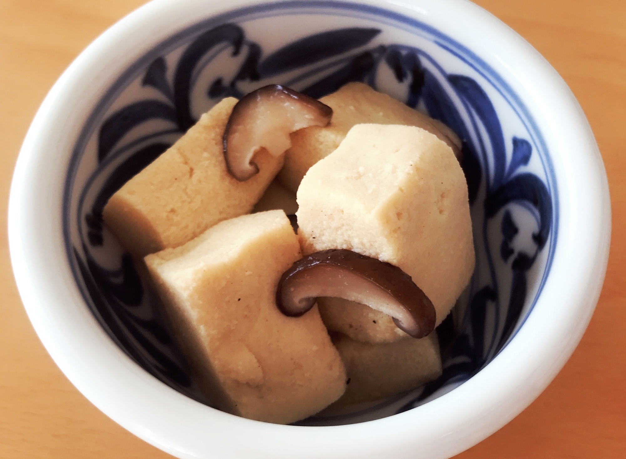 しいたけを入れて作る！高野豆腐の煮物