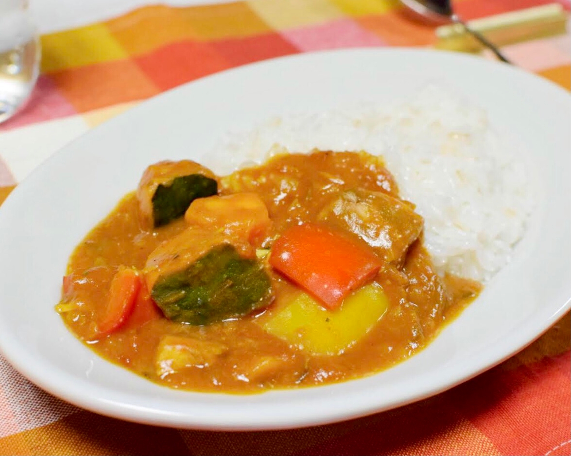 栄養倍増の食べ合わせ！かぼちゃとサバのトマトカレー