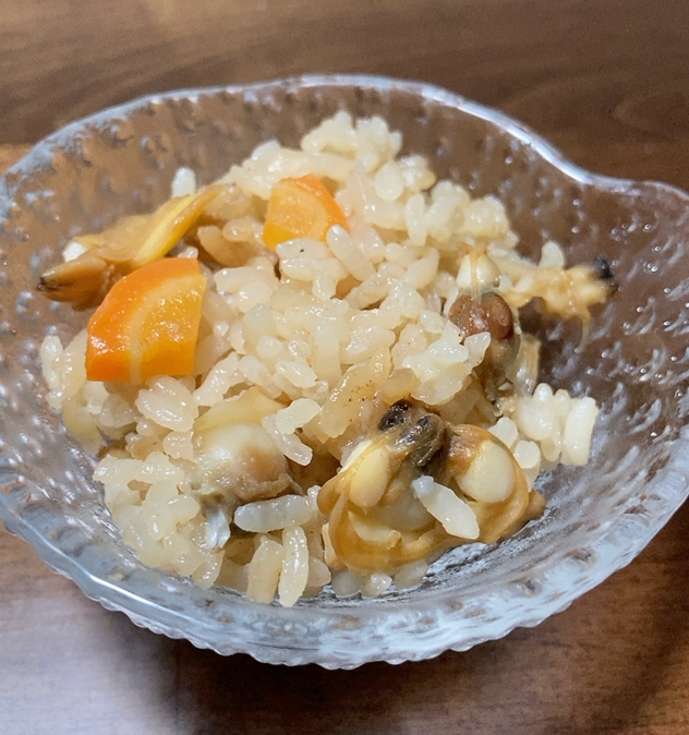 簡単！冷凍アサリで炊き込みご飯♪