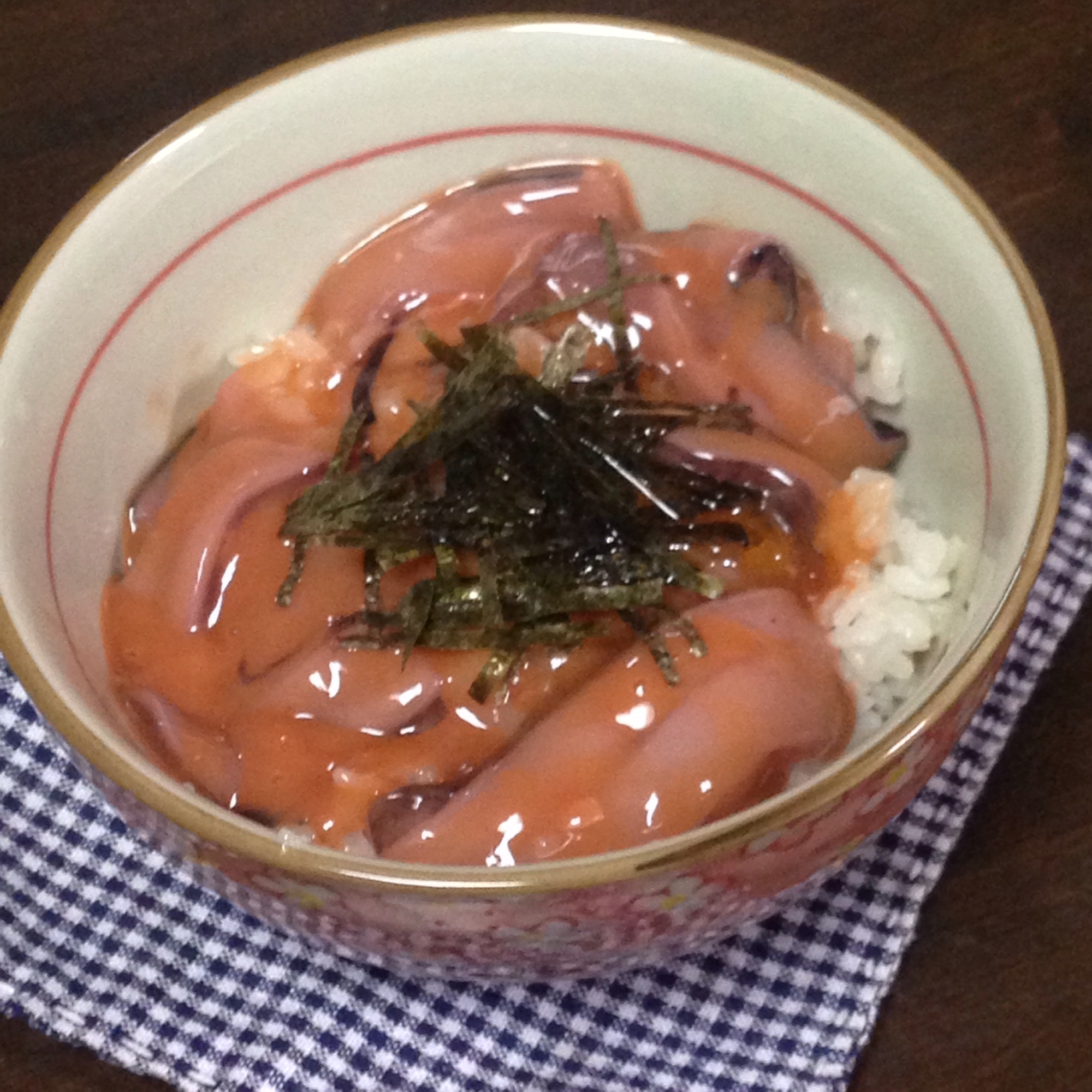 イカの塩辛ごま油のっけ飯♪