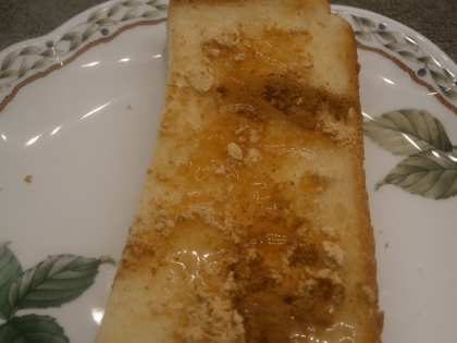 蜂蜜ときな粉シナモントースト