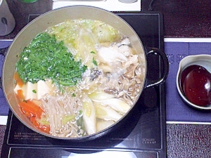 寒い日におススメ★たっぷり野菜と鱈のしょうが塩麹鍋