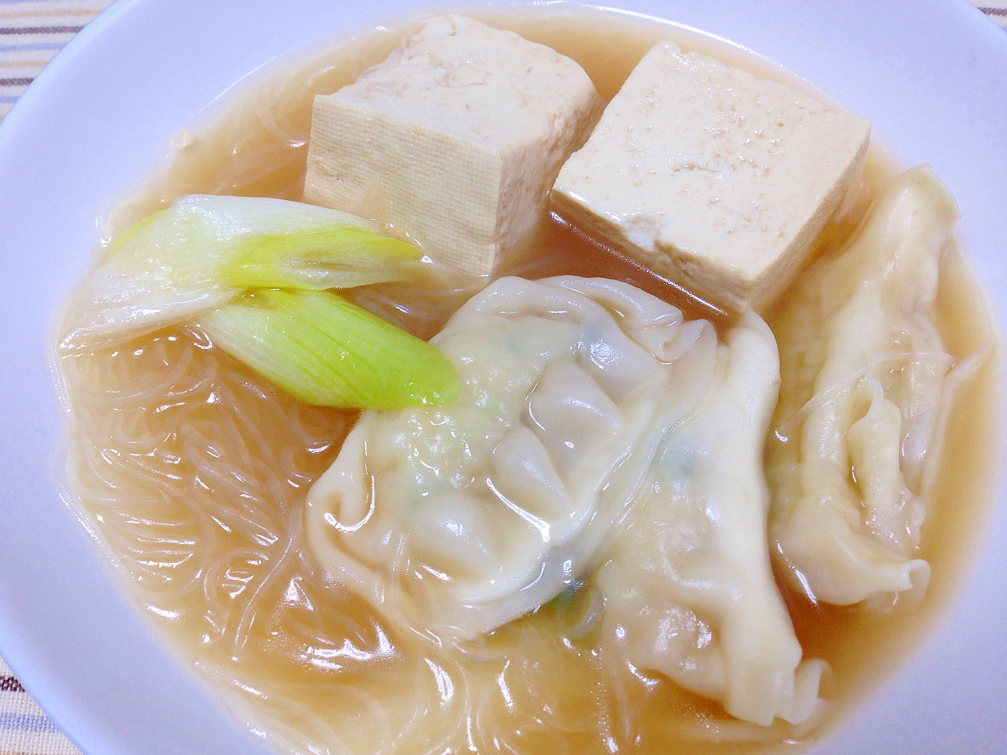 市販の餃子で☆餃子鍋