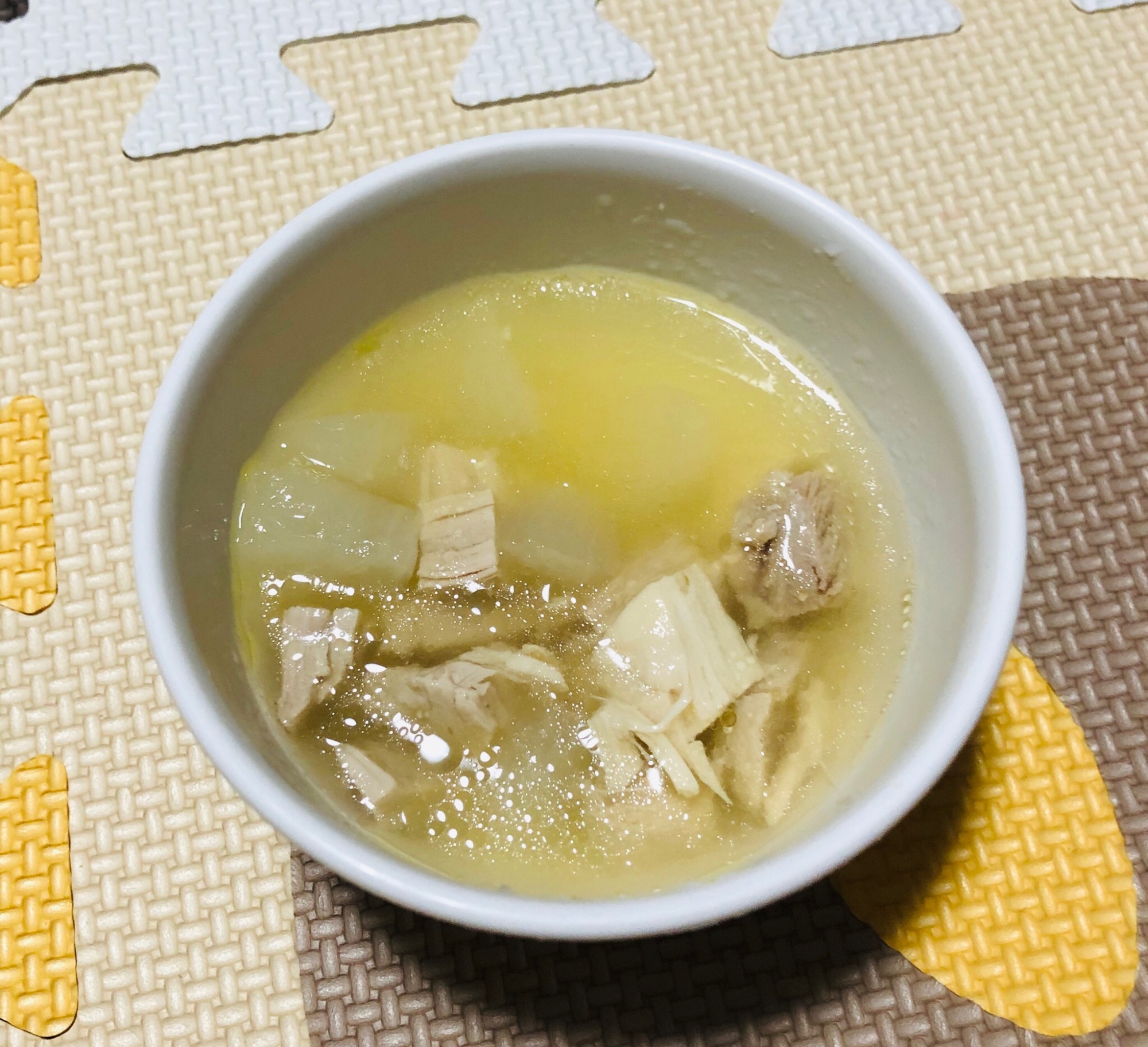 離乳食　鶏肉と大根のスープ