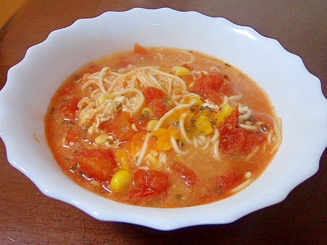スイートコーンなトマトスープ素麺パスタ風