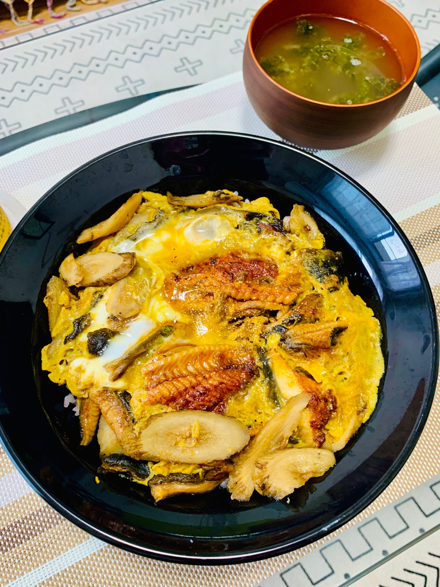 うなぎとゴボウの卵とじ丼 〜柳川風〜