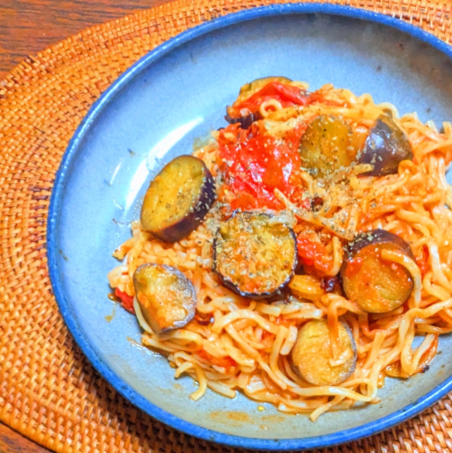 トマトと茄子のスパゲッティアラビアータ