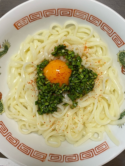 【ズボラ飯】にらしょうゆのかま玉うどん