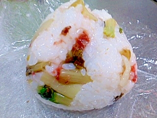 小松菜と梅干しのおかかすだち風味おにぎり