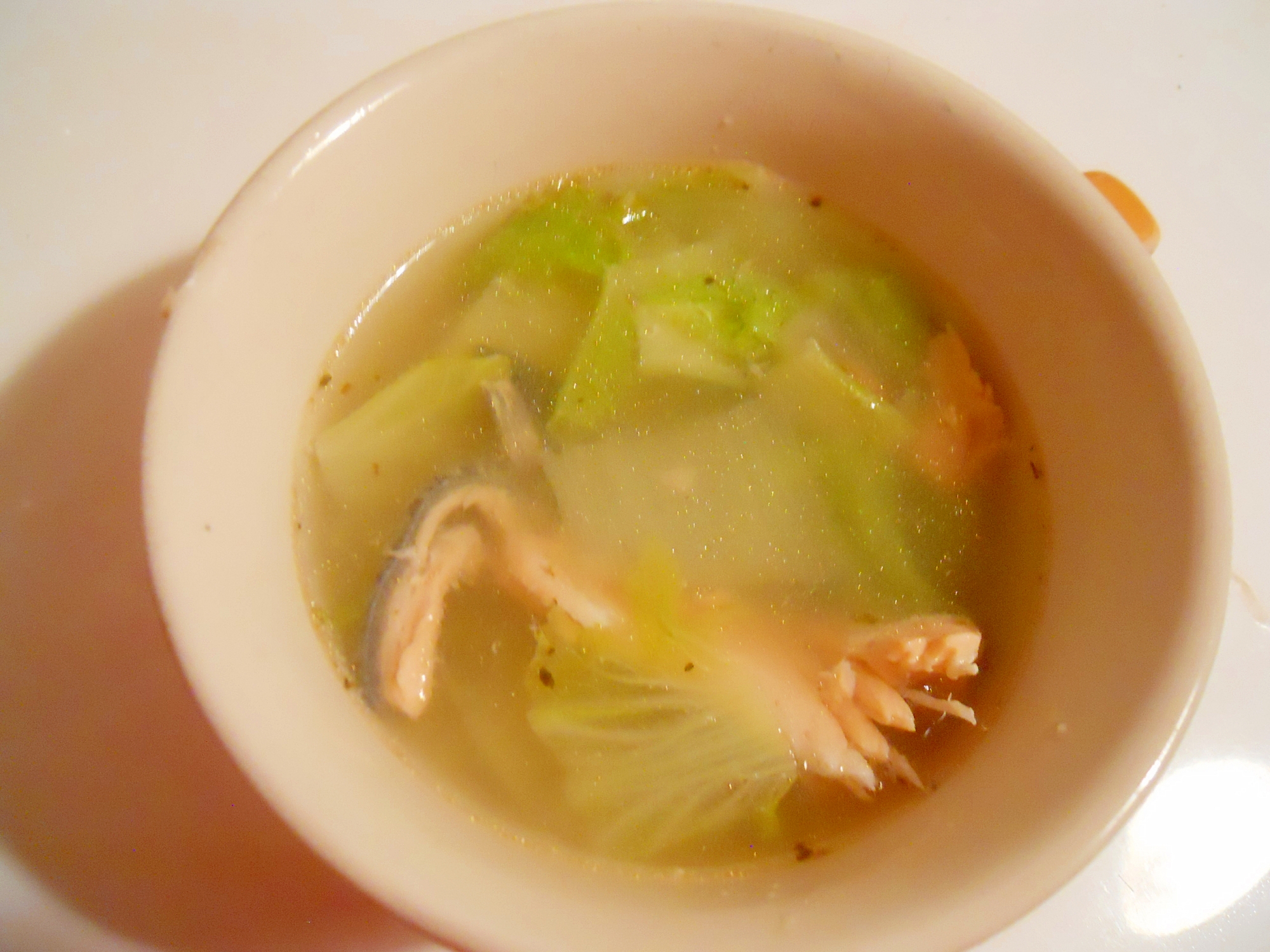 エコ☆セコ　‘酢’入り　鮭アラでシンプルなスープ