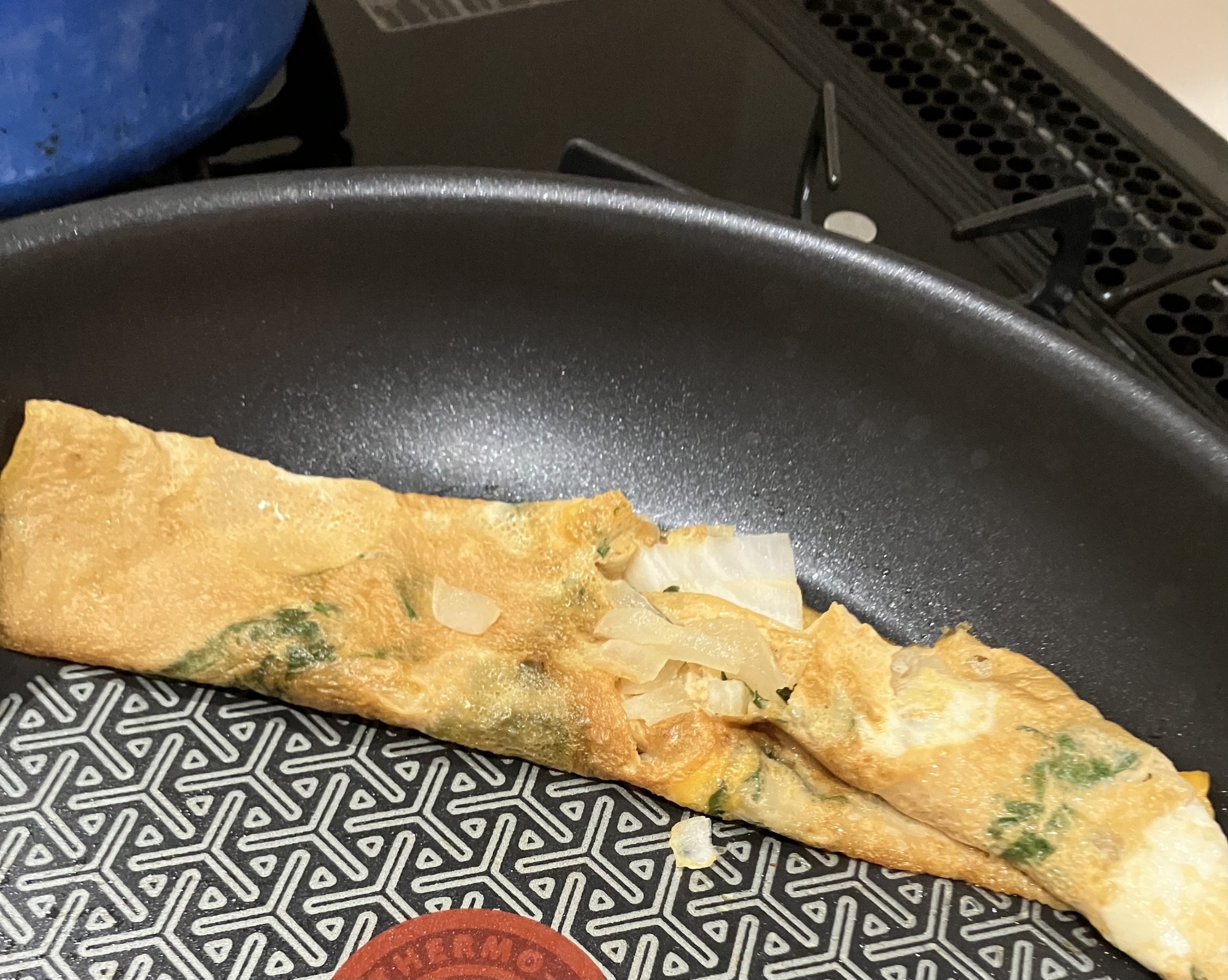新玉ねぎと青じそいりの卵焼き