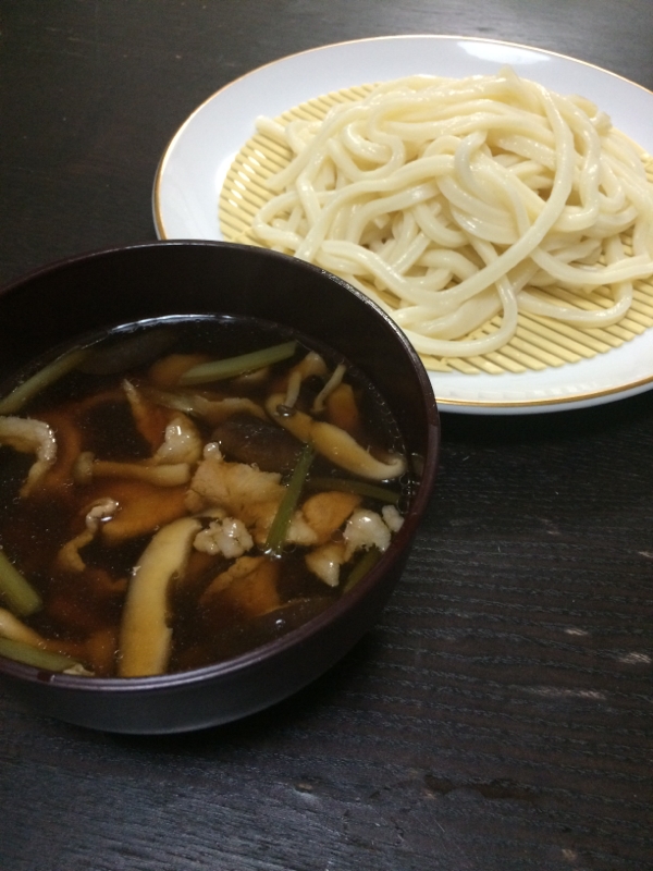 つけうどん☆きのこと豚肉のつけ汁で