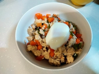 茄子とひき肉のオイスター炒め丼