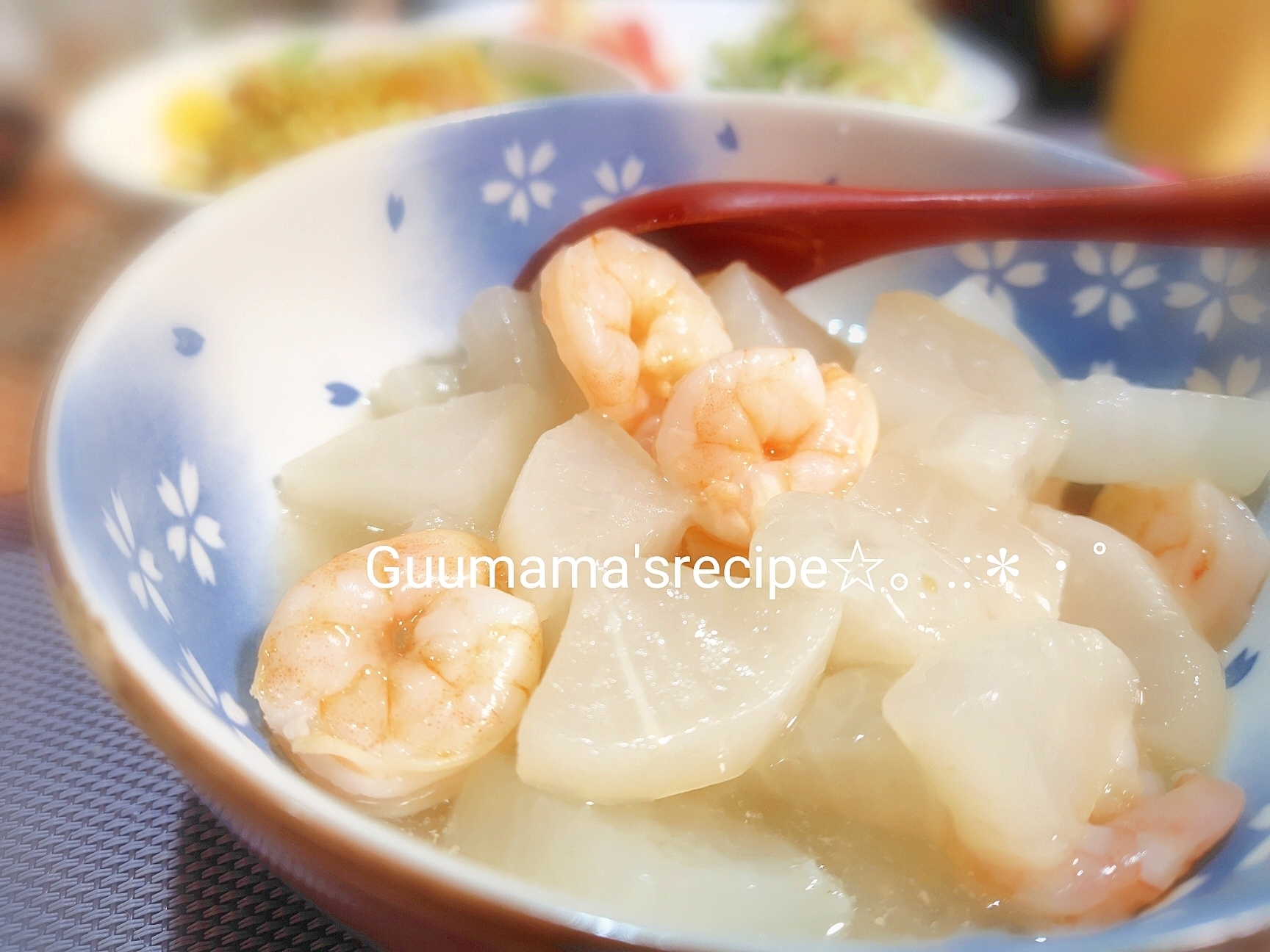 白だしで簡単♡レンジで時短♡大根とえびの白だし煮