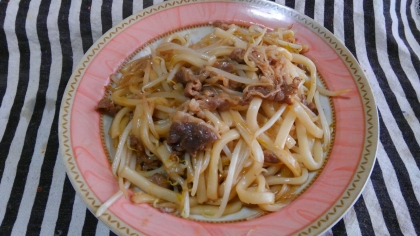 フライパンひとつで蒸し焼きうどん