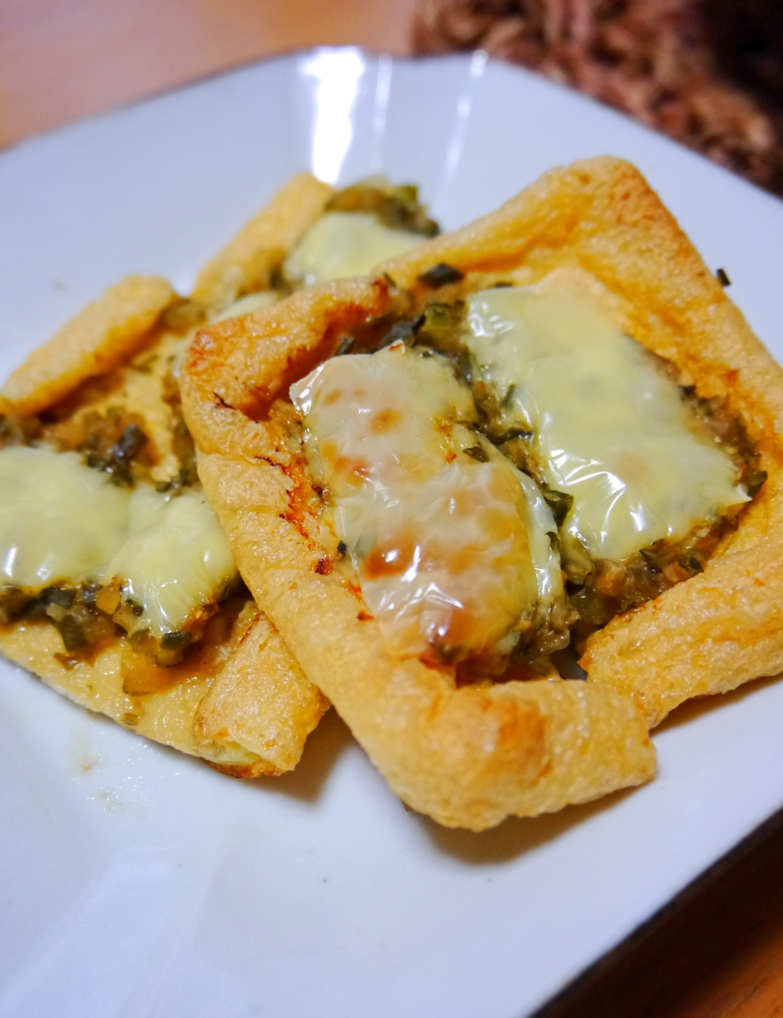 【あと1品のおつまみに!】だしとお揚げのチーズ焼き
