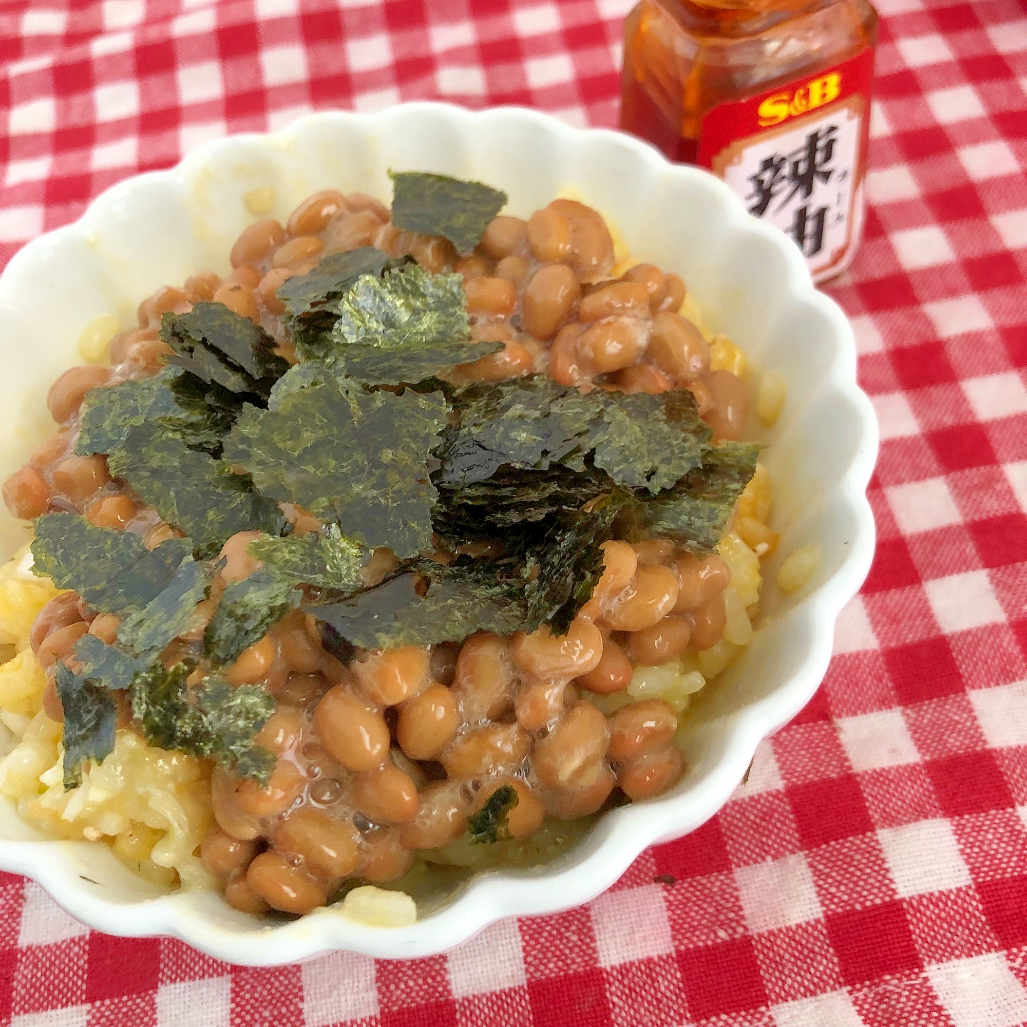 卵ご飯のラー油海苔納豆のせ☆彡