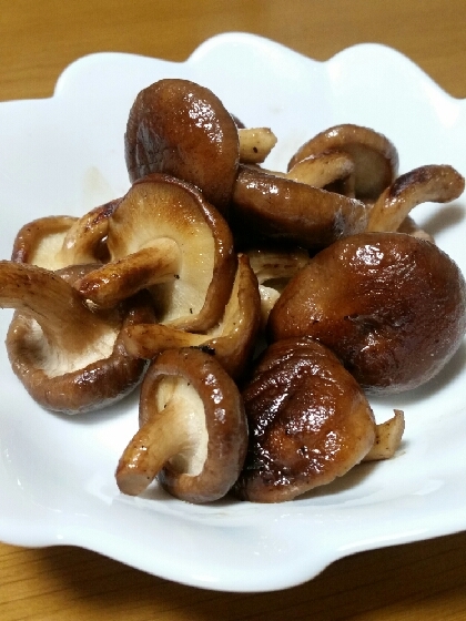 絶品 しいたけのバター焼き レシピ 作り方 By あやmama 楽天レシピ