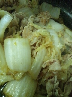 白菜と豚肉の味噌にんにく炒め