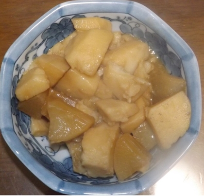 でっかな大根１５０円とでっかな里芋４つ３００円で作りました。簡単な調味料なのでとても助かりました。里芋に惹かれて食べたくなりました。有難う御座いました。